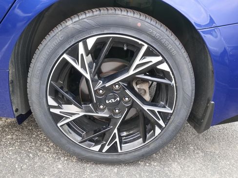 Used 2025 Kia K5 GT-Line w/ GT-Line Premium Package AWD/4WD image 10
