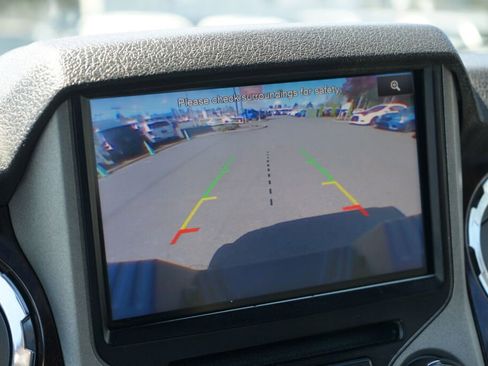 Used 2013 Ford F250 Platinum w/ FX4 Off Road Pkg AWD/4WD image 12