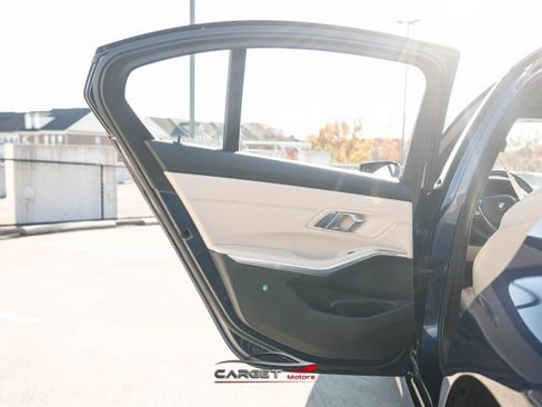Used 2019 BMW 330i xDrive Sedan w/ Convenience Package image 43