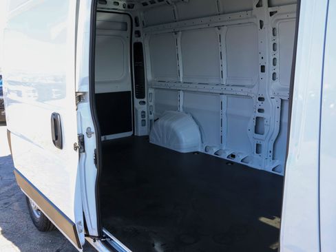 New 2026 RAM ProMaster 2500 image 14