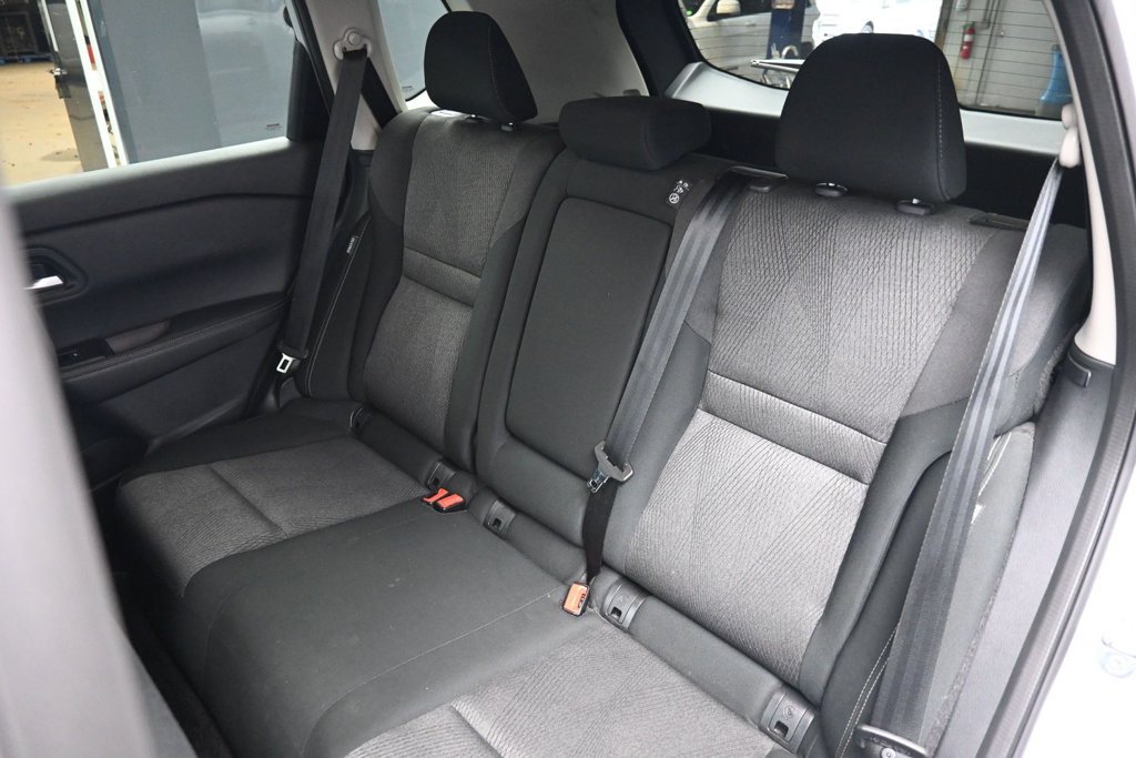 Used 2025 Nissan Rogue SV AWD/4WD image 19