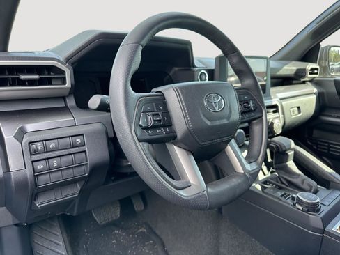 Used 2025 Toyota 4Runner SR5 image 11