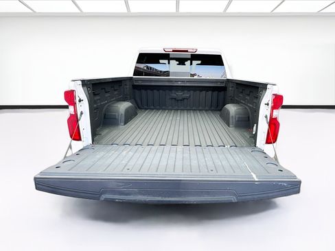 Used 2024 Chevrolet Silverado 1500 LT Trail Boss w/ Convenience Package II AWD/4WD image 17