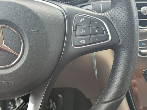 Used 2018 Mercedes-Benz GLC 300 image 22