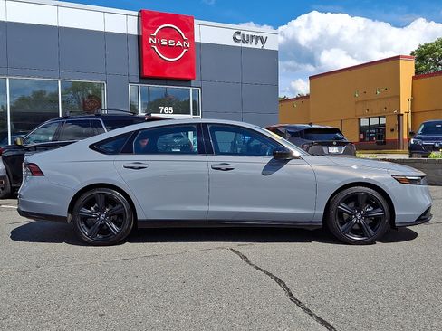 Used 2024 Honda Accord Sport image 8