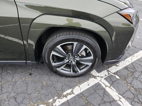 Used 2024 Lexus UX 250h AWD w/ Premium Package image 11
