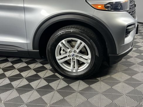 Used 2023 Ford Explorer 4WD image 12