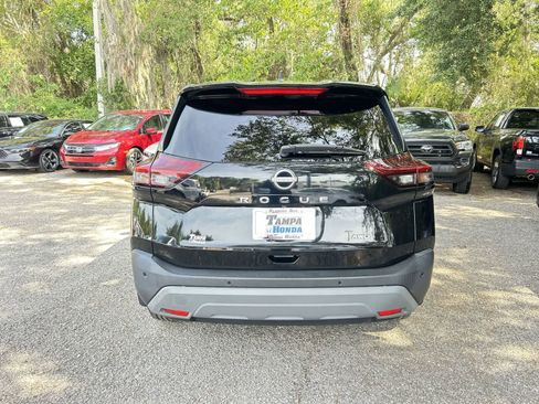 Used 2023 Nissan Rogue S AWD/4WD image 7
