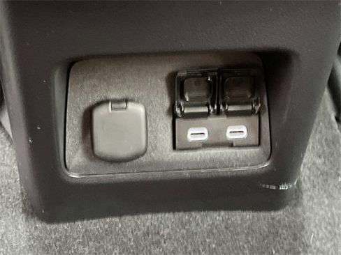 Used 2025 Lexus NX 250 FWD w/ Premium Package image 19