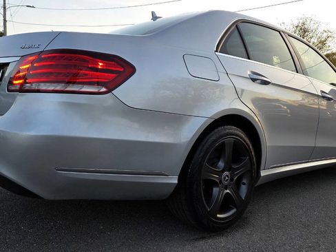 Used 2014 Mercedes-Benz E 350 4MATIC Sedan image 16