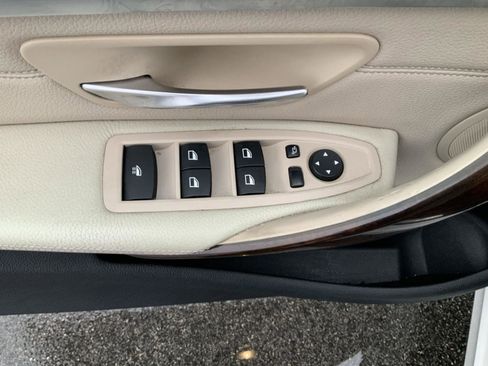 Used 2016 BMW 428i xDrive Convertible image 21