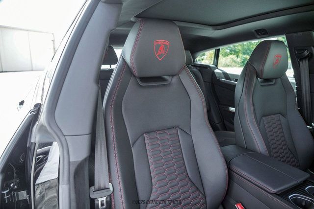 Used 2024 Lamborghini Urus S AWD/4WD image 56