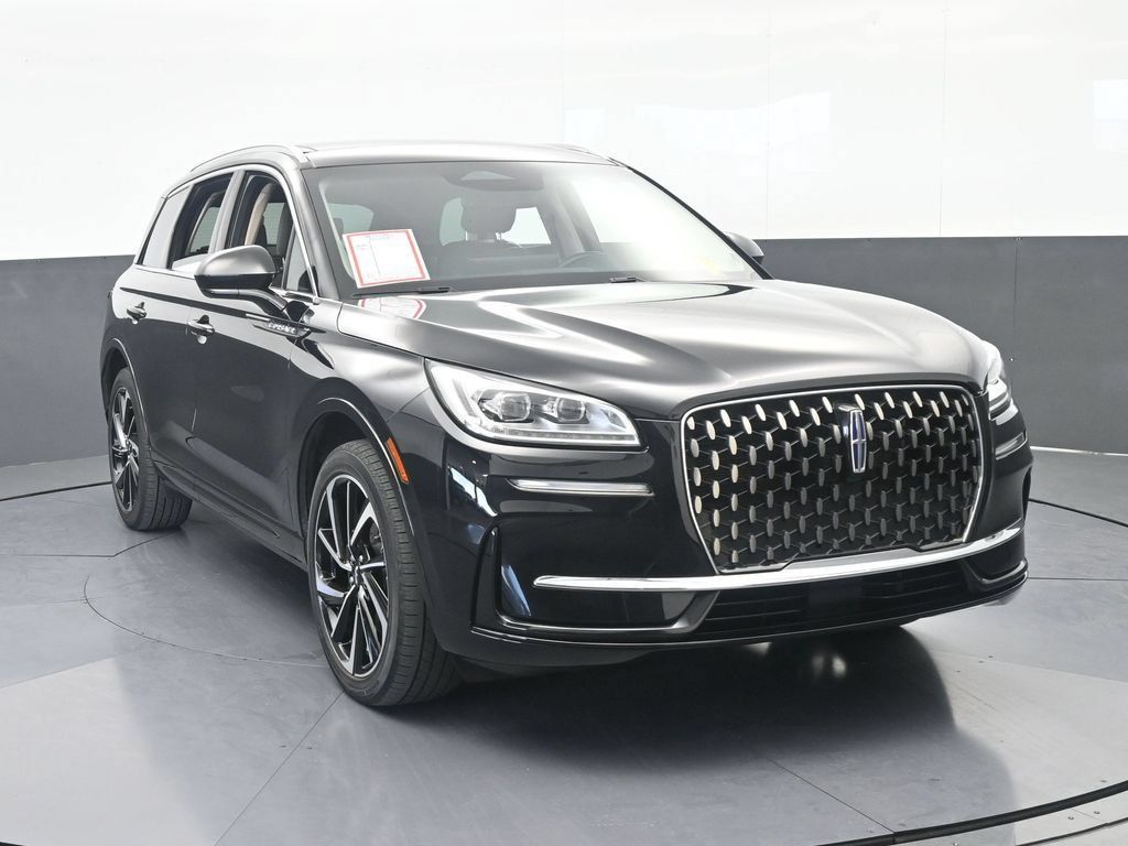 Used 2024 Lincoln Corsair Grand Touring AWD/4WD image 9