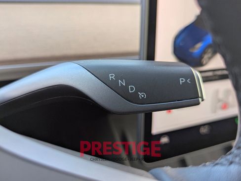Used 2021 Tesla Model Y Long Range AWD/4WD image 20