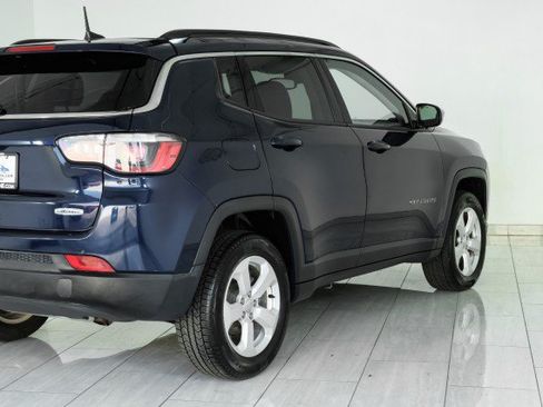 Used 2020 Jeep Compass Latitude AWD/4WD image 46