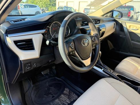 Used 2015 Toyota Corolla LE FWD image 17