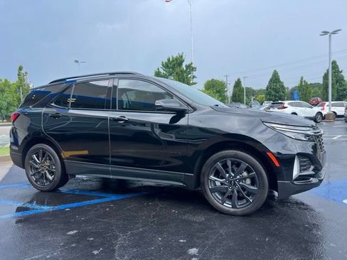 Used 2023 Chevrolet Equinox RS w/ RS Leather Package AWD/4WD image 4