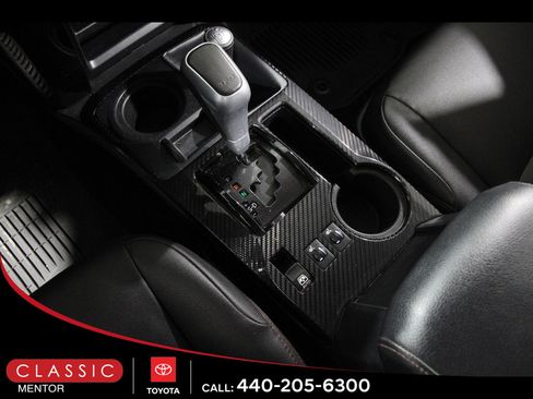Used 2022 Toyota 4Runner TRD Off-Road Premium w/ Moonroof Package AWD/4WD image 15