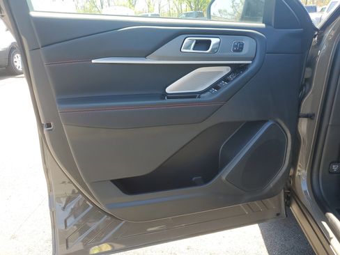 New 2026 Ford Explorer ST AWD/4WD image 10