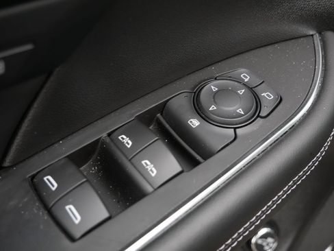 Used 2023 Buick Envision Avenir AWD/4WD image 21