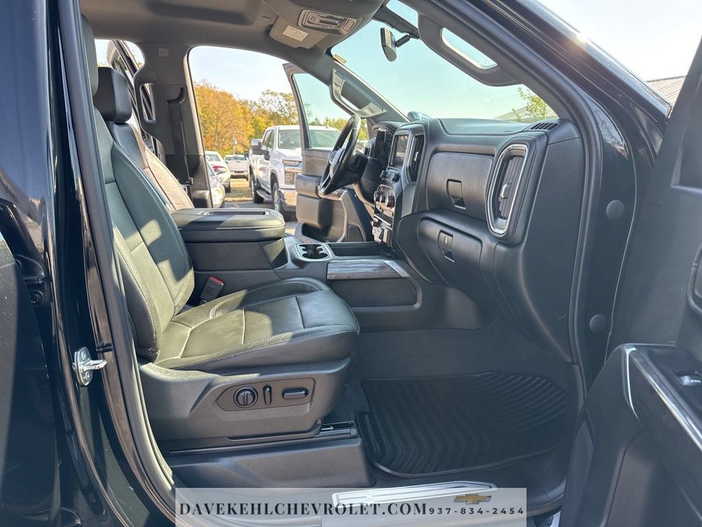 Used 2020 Chevrolet Silverado 2500 LTZ w/ LTZ Convenience Package AWD/4WD image 25