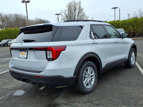 New 2026 Ford Explorer Active AWD/4WD image 6