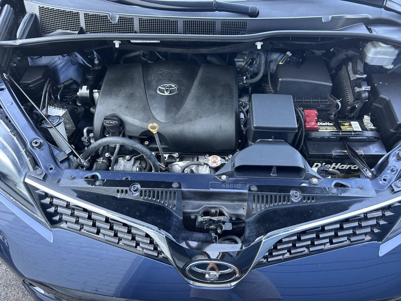 Used 2020 Toyota Sienna SE FWD image 43