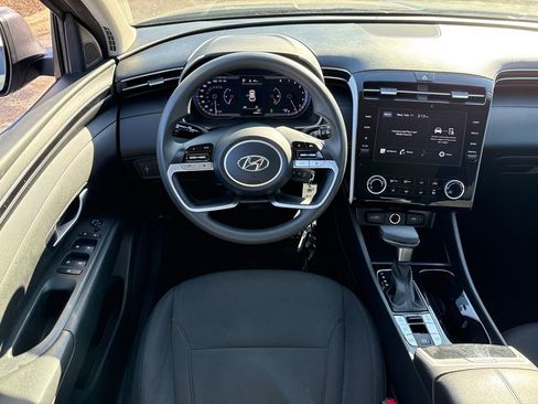 Used 2024 Hyundai Tucson SE image 27