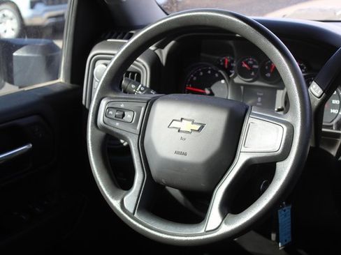 Used 2022 Chevrolet Silverado 2500 Custom w/ Custom Convenience Package image 18