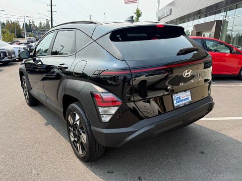 Certified 2025 Hyundai Kona SEL AWD/4WD image 3