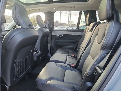 New 2026 Volvo XC90 B6 Ultra w/ Protection Package AWD/4WD image 8