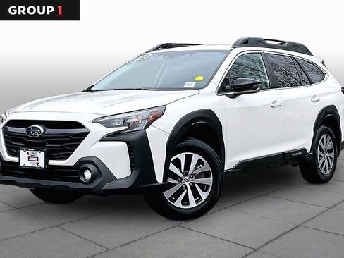 Used 2023 Subaru Outback Premium AWD/4WD image 1