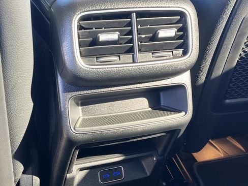 Used 2025 Mercedes-Benz GLE 350 4MATIC image 14