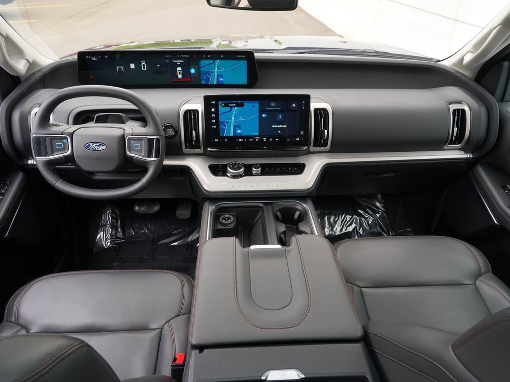 Used 2025 Ford Expedition Active AWD/4WD image 25