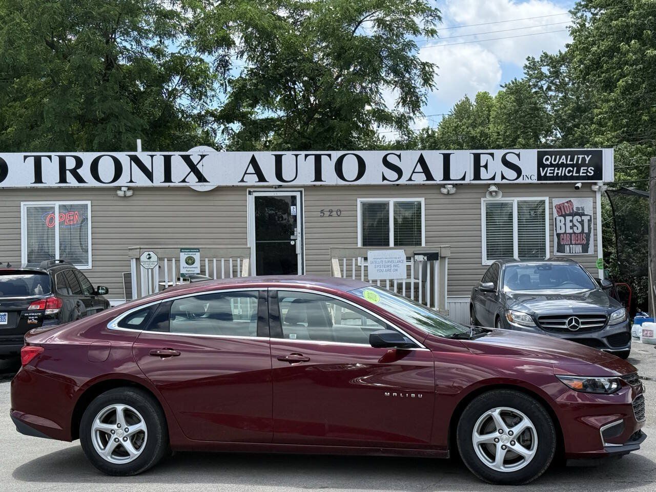 Used 2016 Chevrolet Malibu LS FWD image 1