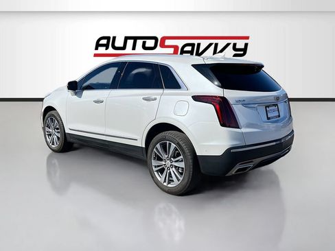 Used 2024 Cadillac XT5 Premium Luxury w/ Technology Package FWD image 5