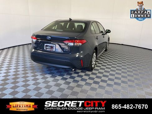 Used 2025 Toyota Corolla LE FWD image 7