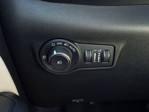 Certified 2022 Jeep Compass Limited AWD/4WD image 34