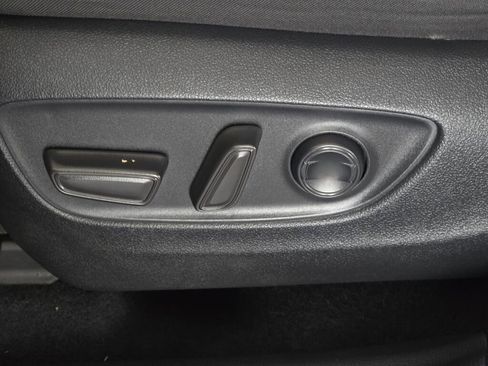 Used 2022 Toyota RAV4 XLE image 23