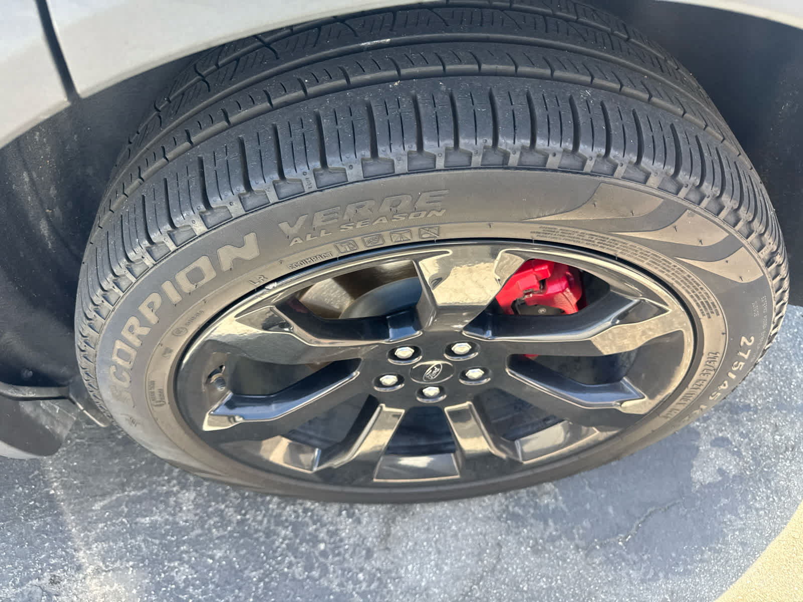 Used 2021 Ford Explorer ST AWD/4WD image 3