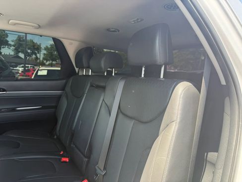 Used 2022 Hyundai Palisade SEL w/ 8P Bench Seat Package AWD/4WD image 24