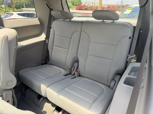 Used 2019 GMC Acadia SLE w/ Driver Alert Package I AWD/4WD image 13