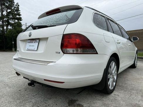 Used 2012 Volkswagen Jetta TDI FWD image 3