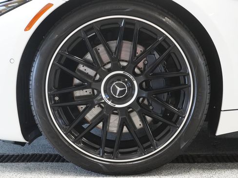 Used 2026 Mercedes-Benz SL 63 AMG 4MATIC image 11