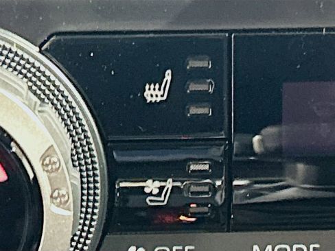 New 2026 Toyota 4Runner 4WD image 18