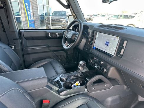 New 2026 Ford Bronco Badlands AWD/4WD image 32