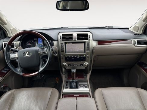 Used 2018 Lexus GX 460 Premium image 10
