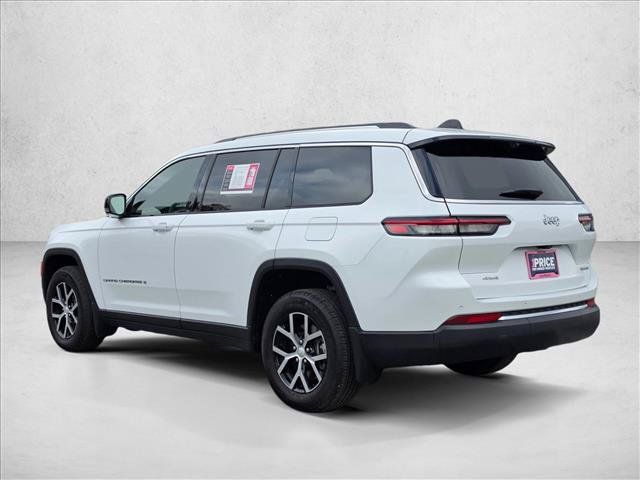 Used 2023 Jeep Grand Cherokee L Limited w/ Luxury Tech Group II AWD/4WD image 3