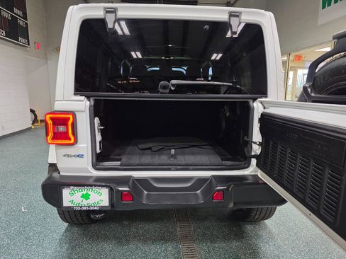 Used 2021 Jeep Wrangler Unlimited Sahara w/ Cold Weather Group image 21