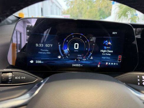 Used 2025 Chevrolet Equinox LT image 41